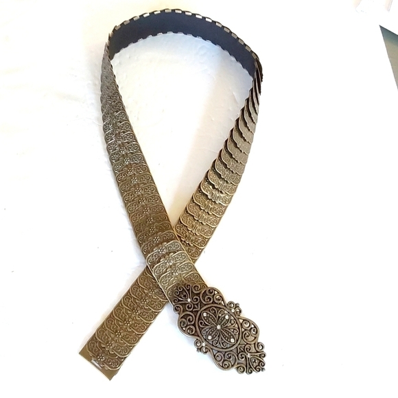 Vintage Dull BRASS Color Metal Accordian Style Belt Crystals Intricate Detail M main image 6